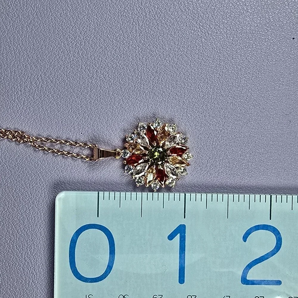 Rose Gold Plated‎ Necklace With Crystal Flower Pendant (NWOT)